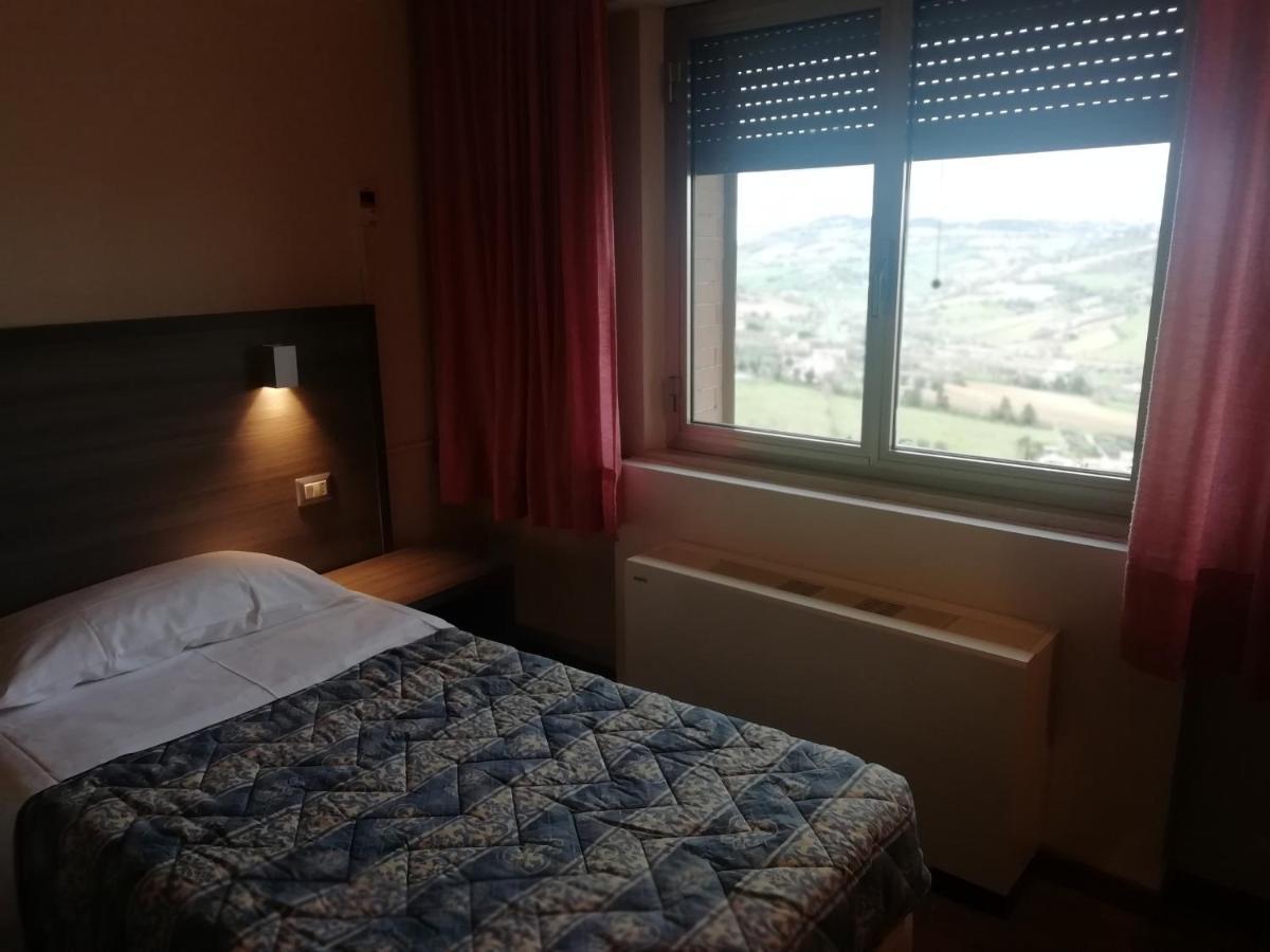 Hotel La Fonte Osimo Extérieur photo