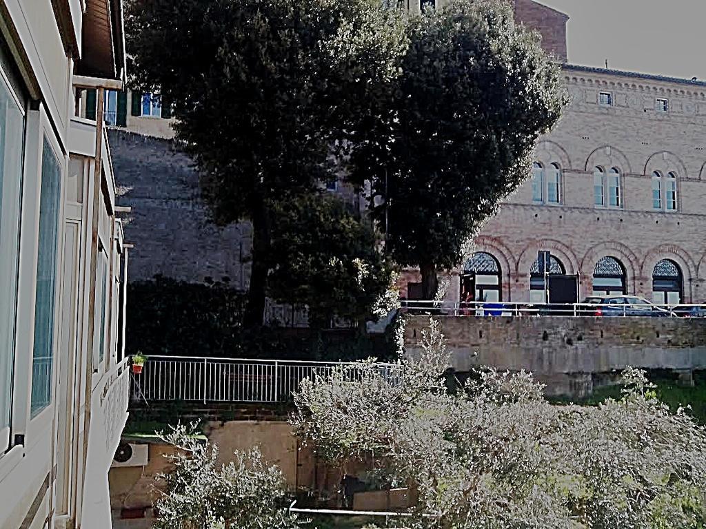 Hotel La Fonte Osimo Extérieur photo